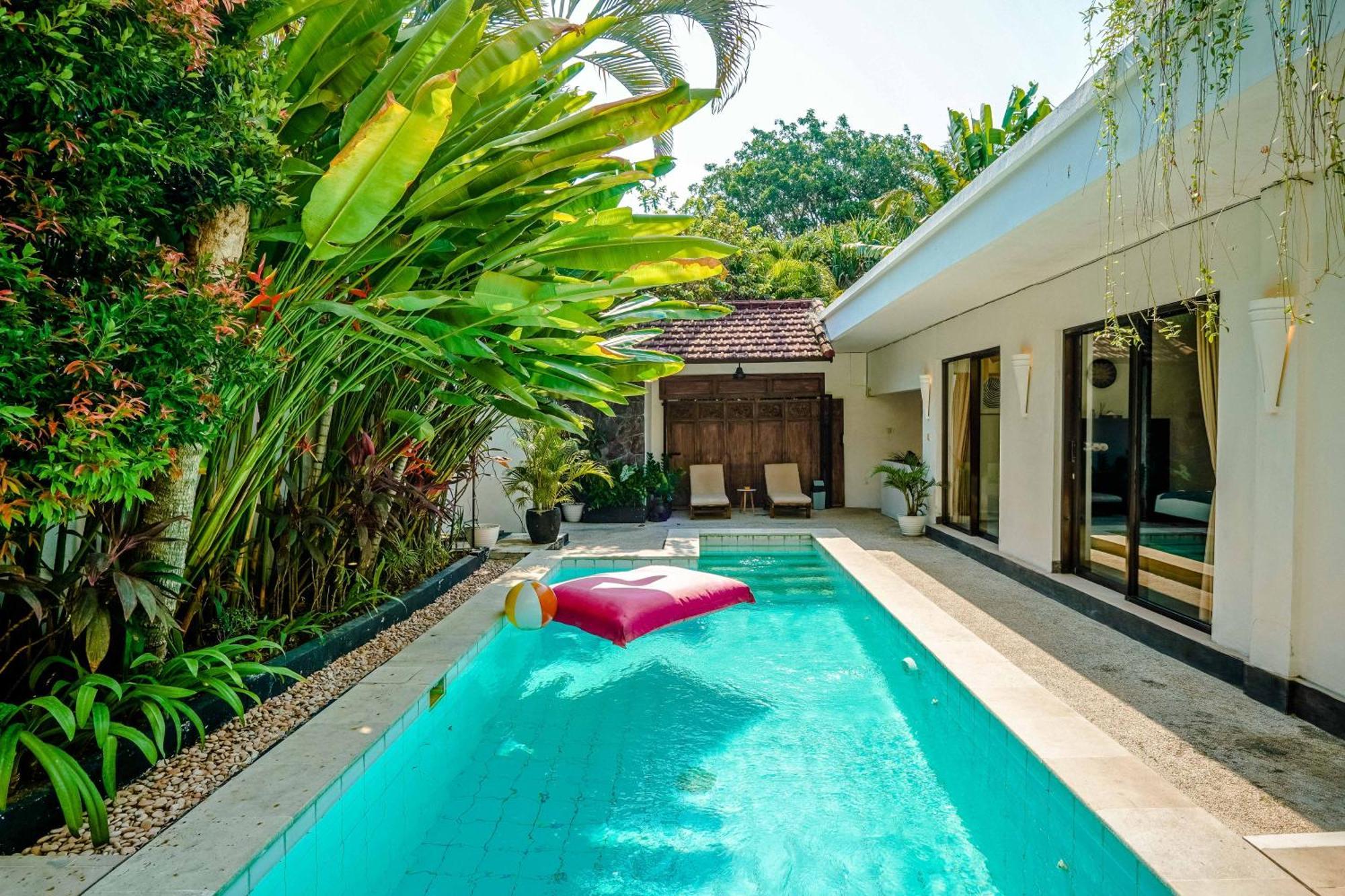 Lalita Villas Seminyak Exterior photo
