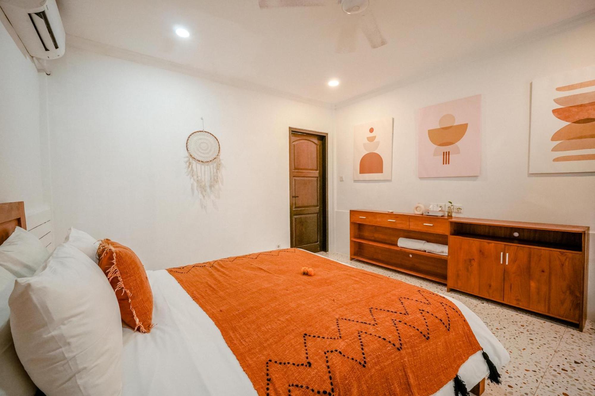 Lalita Villas Seminyak Exterior photo