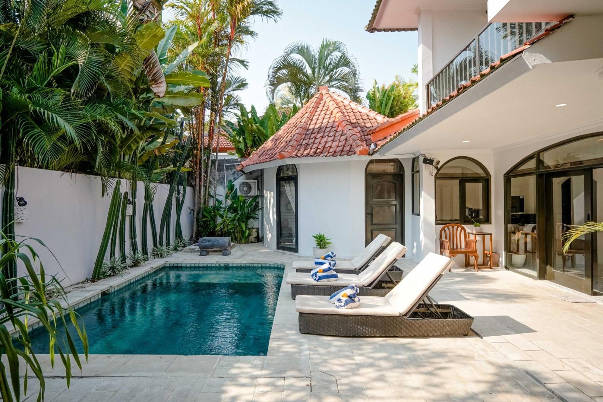 Lalita Villas Seminyak Exterior photo