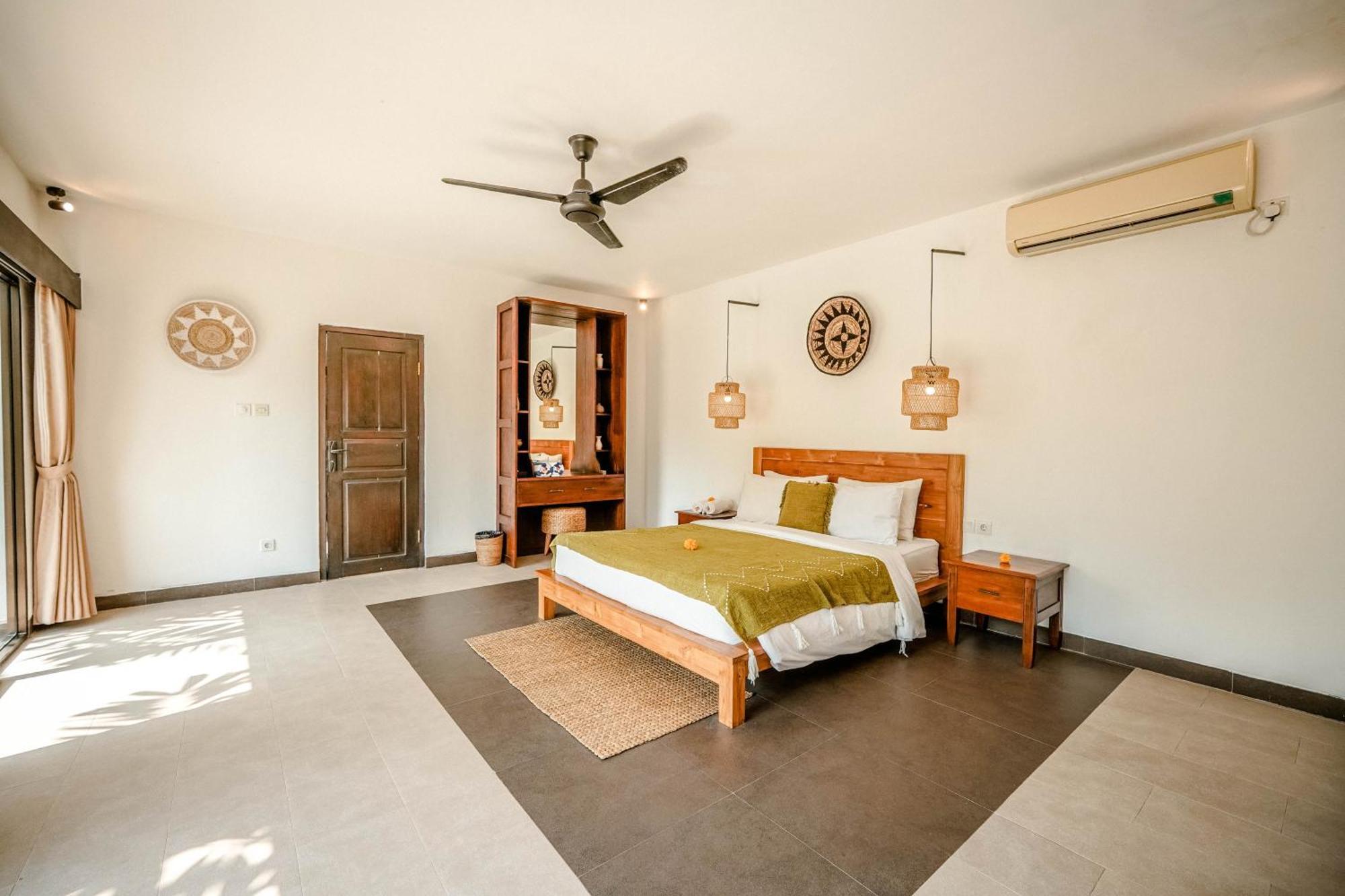 Lalita Villas Seminyak Exterior photo